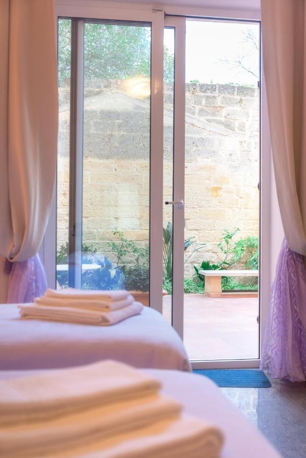 Palazzo Leo Suite And Apartment Lecce Esterno foto